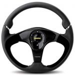 Volante deportivo MOMO NERO